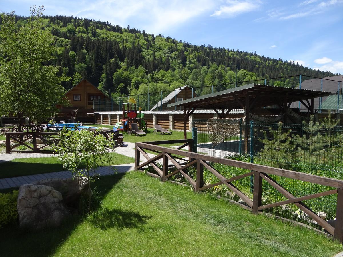 Villa Provans Tatariv Eksteriør billede
