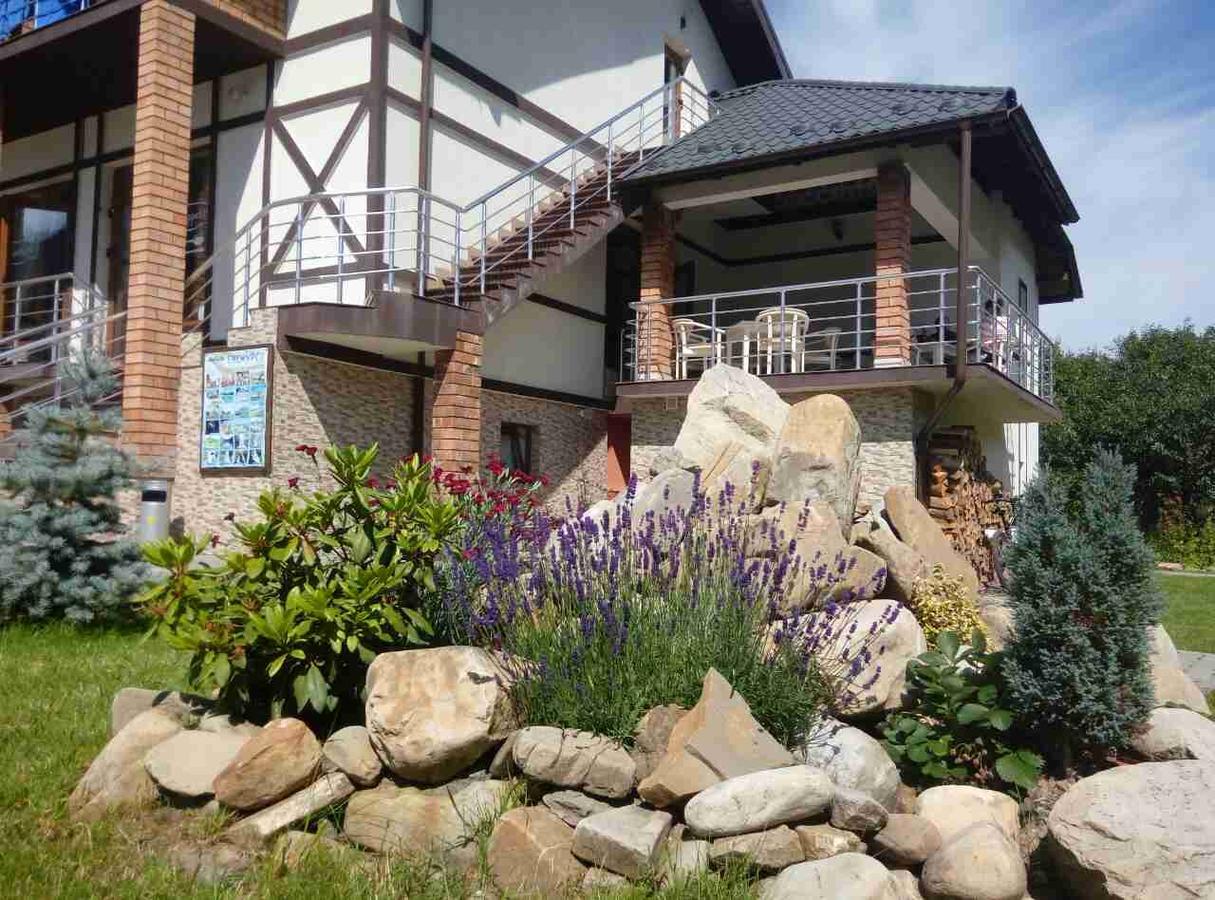 Villa Provans Tatariv Eksteriør billede